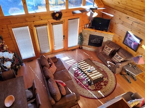 Smart TV, fireplace