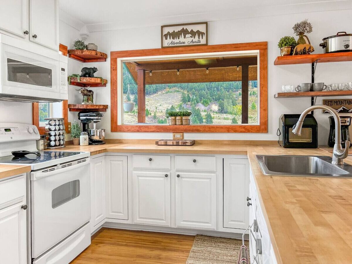 冰箱、微波炉、烤箱、炉灶