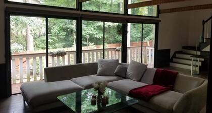 panoramic views, large hot tub / jacuzzi, cozy