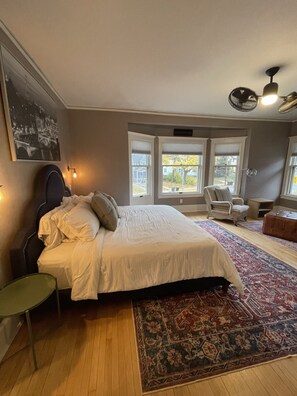 3 habitaciones, escritorio, cuna de viaje y wifi gratis 