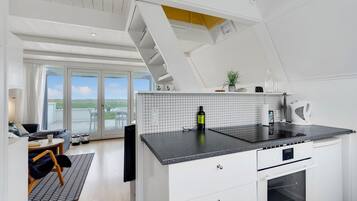 Kühlschrank, Herdplatte, Geschirrspüler