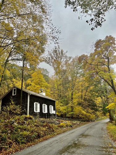 Cozy 1845 Chapel Escape near Appalachian Trail and Fahnestock Park