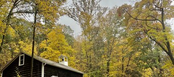 Cozy 1845 Chapel Escape near Appalachian Trail and Fahnestock Park