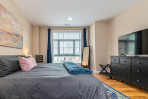 2 bedrooms, iron/ironing board, travel crib, free WiFi