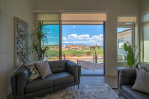 Smart TV - Zion National Park | Luxury Home | Spa | Golf Resort (Hurricane)