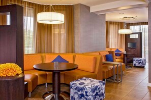 Dining - Best Place To Stay In Durham! Free Parking, Pets Allowed, Onsite Pool (Durham)