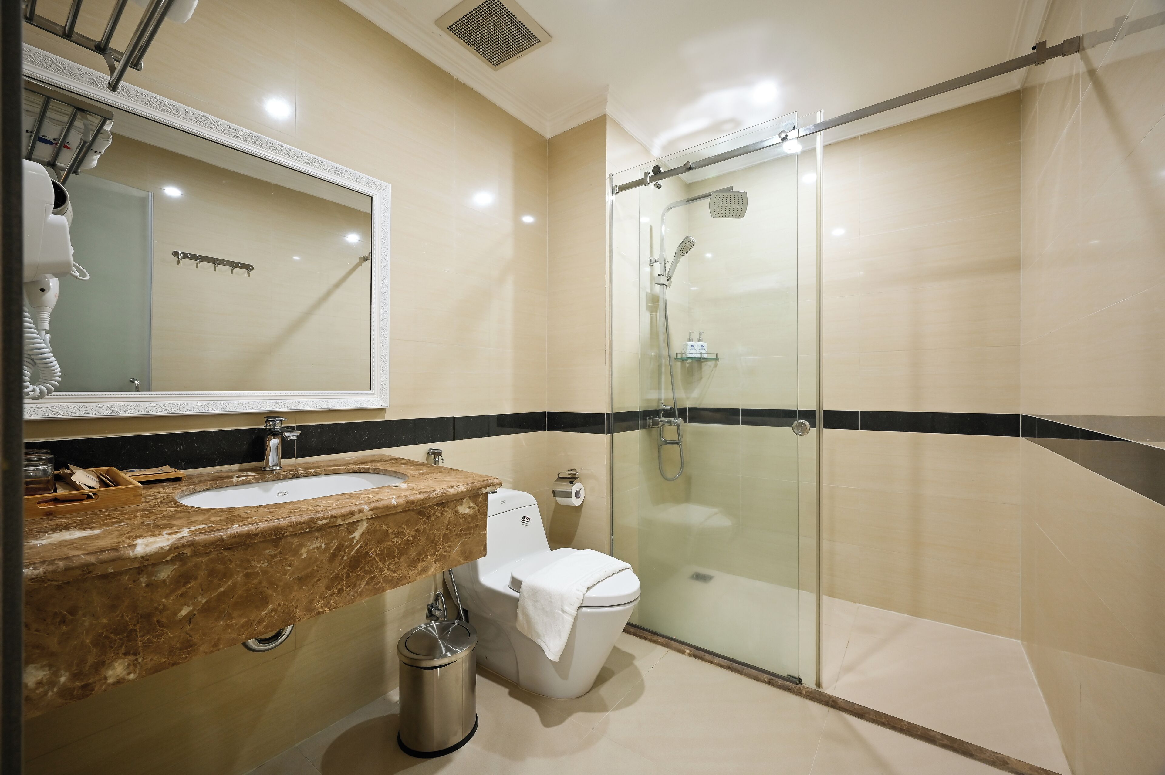 Photo - The River Park Hotel