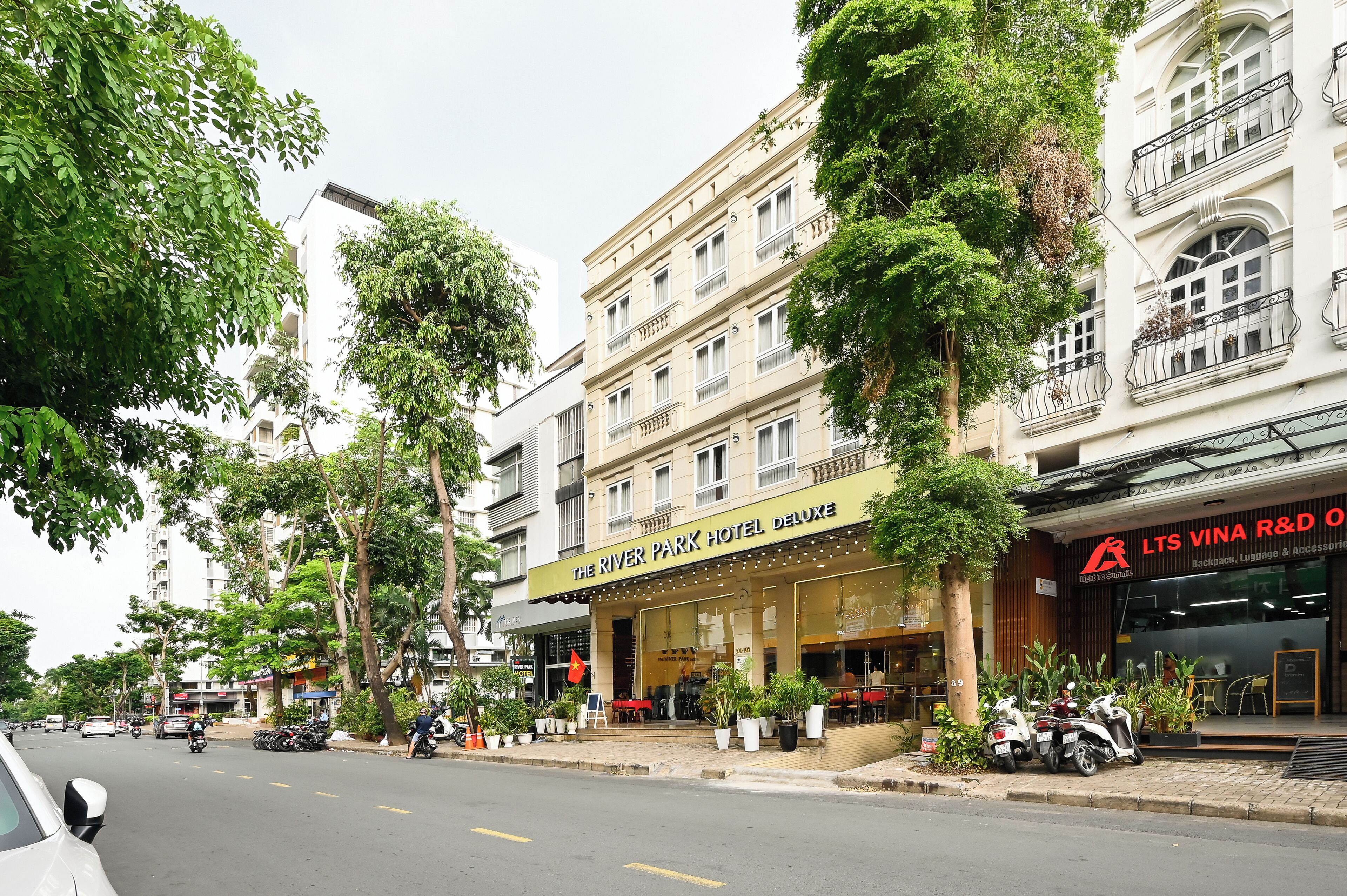 Photo - The River Park Hotel