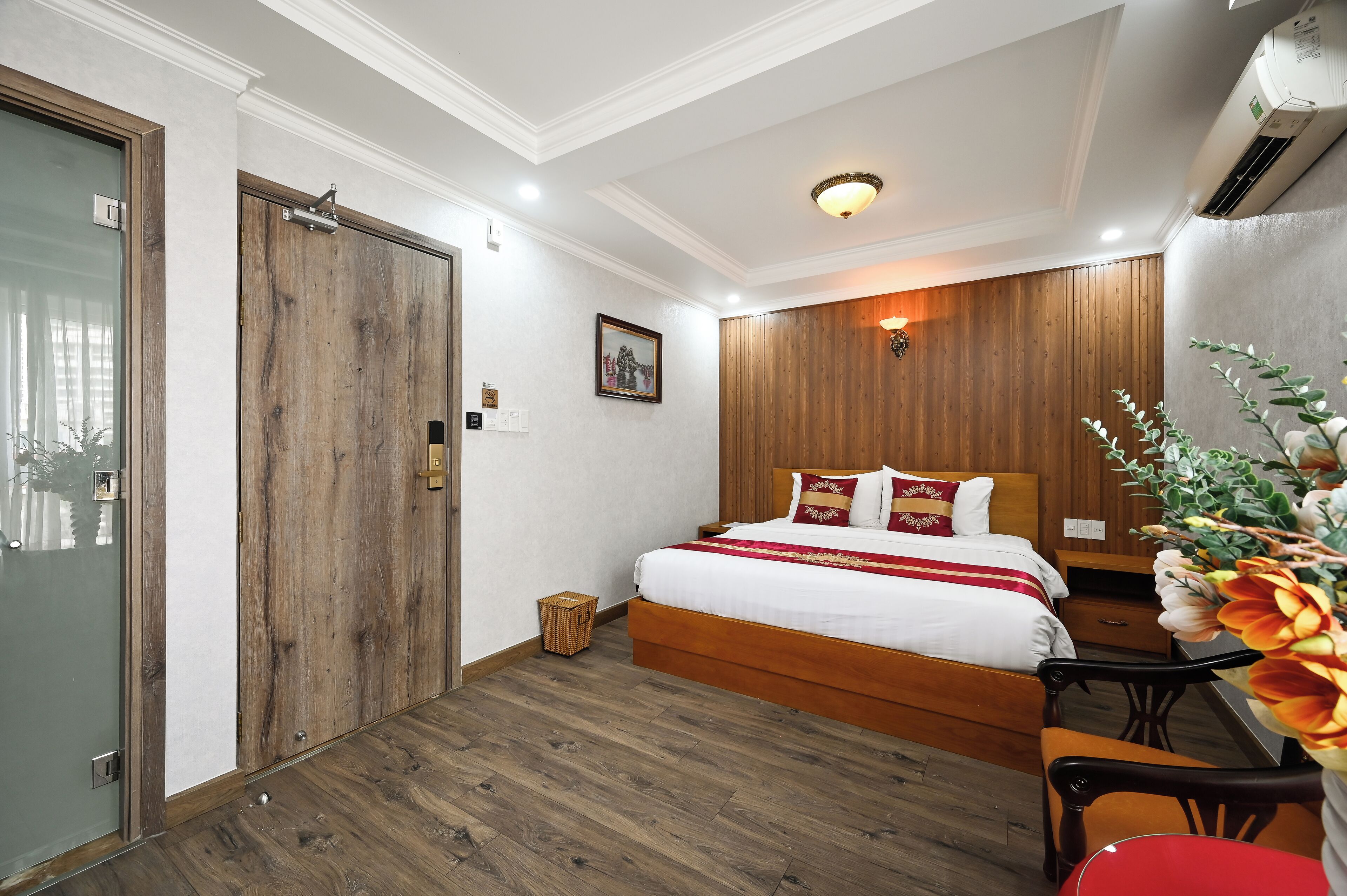 Photo - The River Park Hotel