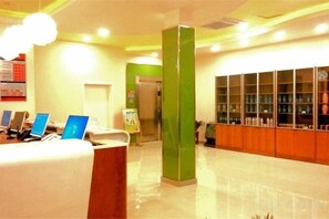 Lobby - Grace Inn (Yutai Bus Station) (Yutai)