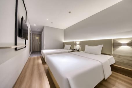 Room. 7 Days Premium (Chongqing Beibei Metro Southwest University Store)