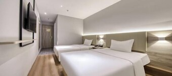 7 Days Premium (Chongqing Beibei Metro Southwest University Store)