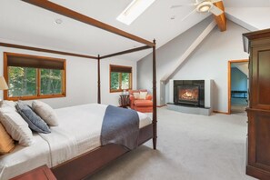 5 bedrooms, iron/ironing board, free WiFi, bed sheets