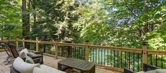 Shanty Creek · Spacious 5-bdr cabin w/hot tub & golf course view!