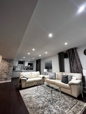 Eenvoudig appartement, 2 slaapkamers | Woonruimte