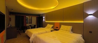 Longchuan 51 Orchard Hotel