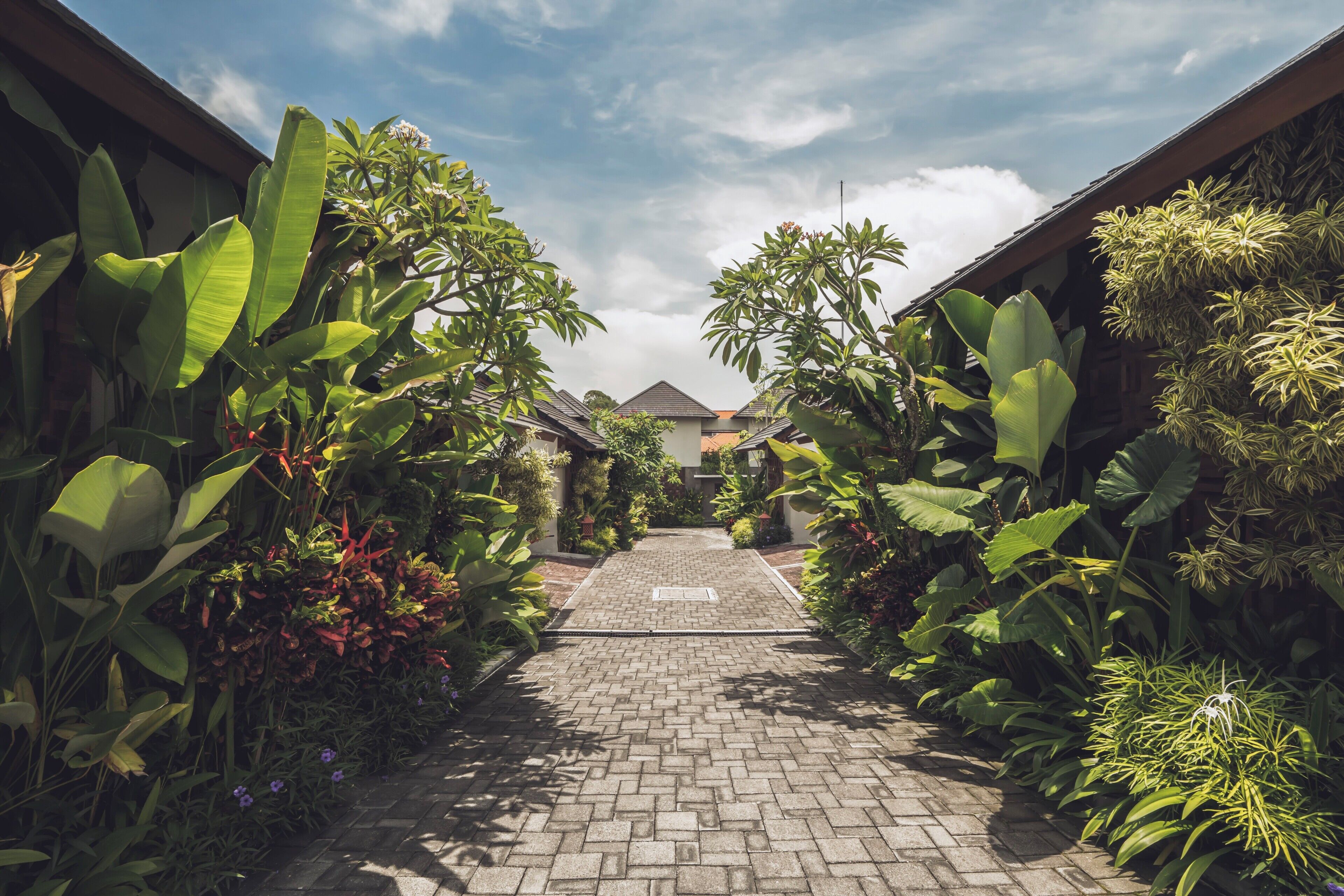 Pintu masuk properti