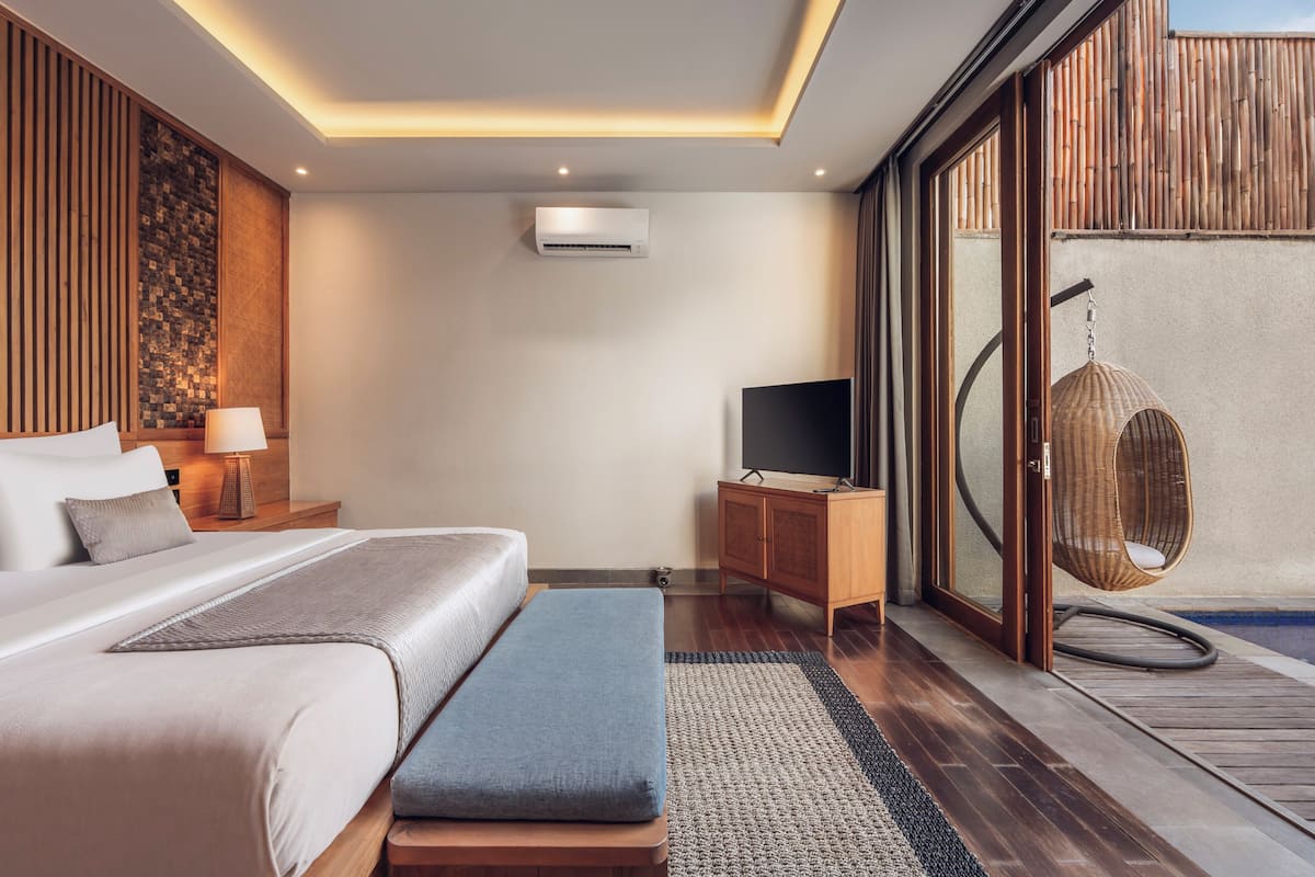 Biệt thự, 2 phòng ngủ, hồ bơi riêng (Bath Tub) | Minibar, màn/rèm cản sáng, bàn ủi/dụng cụ ủi quần áo 