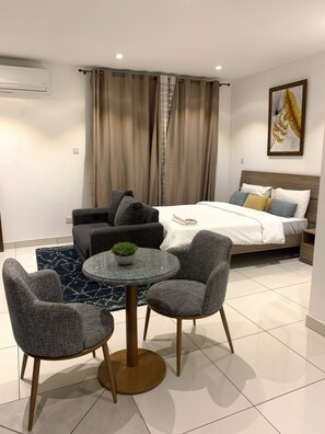 Executive Studio | City view - RT properties (Accra)