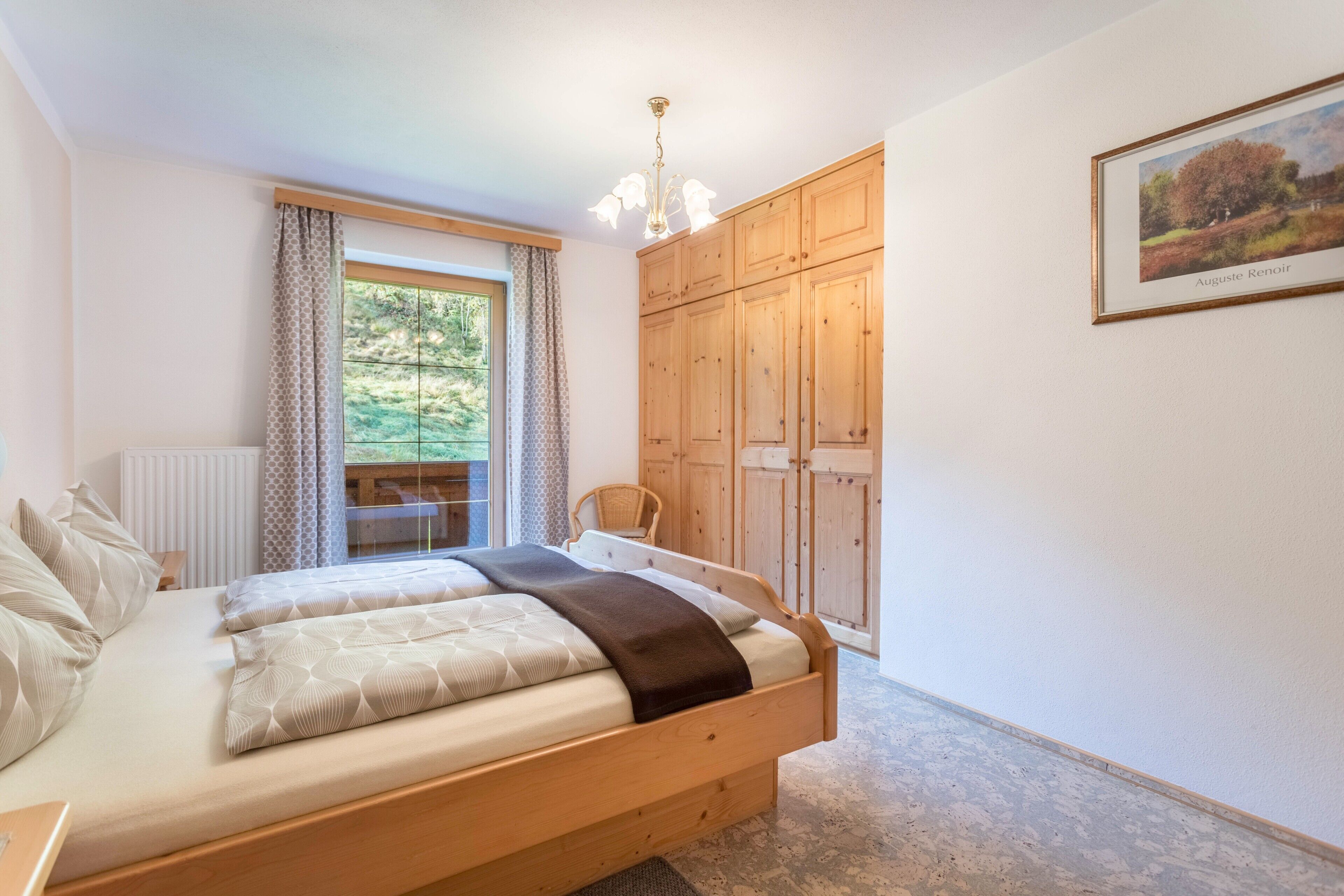 3 habitaciones, wifi gratis y ropa de cama 