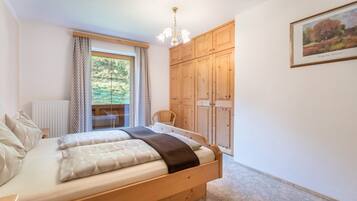 3 habitaciones, wifi gratis y ropa de cama