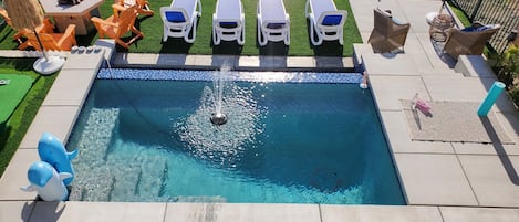 Outdoor pool, an infinity pool