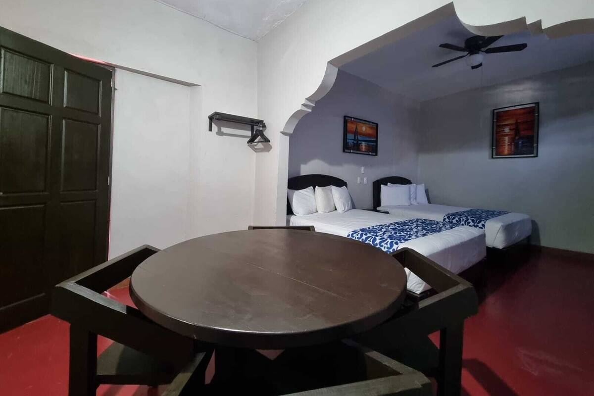 Master Suite Doble (#3) | WiFi (free), bed sheets