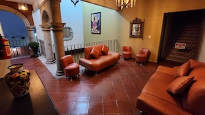 Living area - Hotel Puerto Morelos Cuernavaca (Cuernavaca)