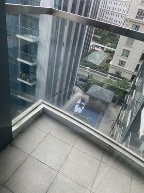 Property grounds - Very quiet place close to shops, restaurants,  casino and international airports (Pasay)
