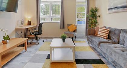 The Xavier Flat by Kasar Stays