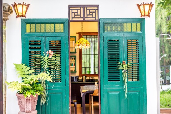 Villa familiale | Cuisine partagée | Réfrigérateur, four à micro-ondes, surface de cuisson, grille-pain