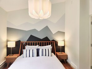 4 bedrooms, iron/ironing board, free WiFi, bed sheets