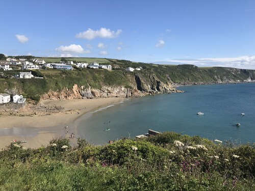 Beautiful barn conversion, close to Mevagissey, Portmellon and the SW Coast path