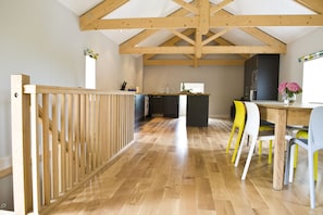 Dining - Beautiful barn conversion, close to Mevagissey, Portmellon and the SW Coast path (Mevagissey)
