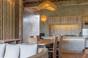 Exclusive Villa | In-room dining - Casa Batu Belig (Seminyak)