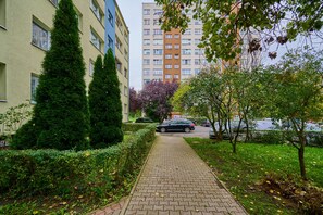 Exterior - Kwiska Apartment Wrocław by Renters (Wroclaw)