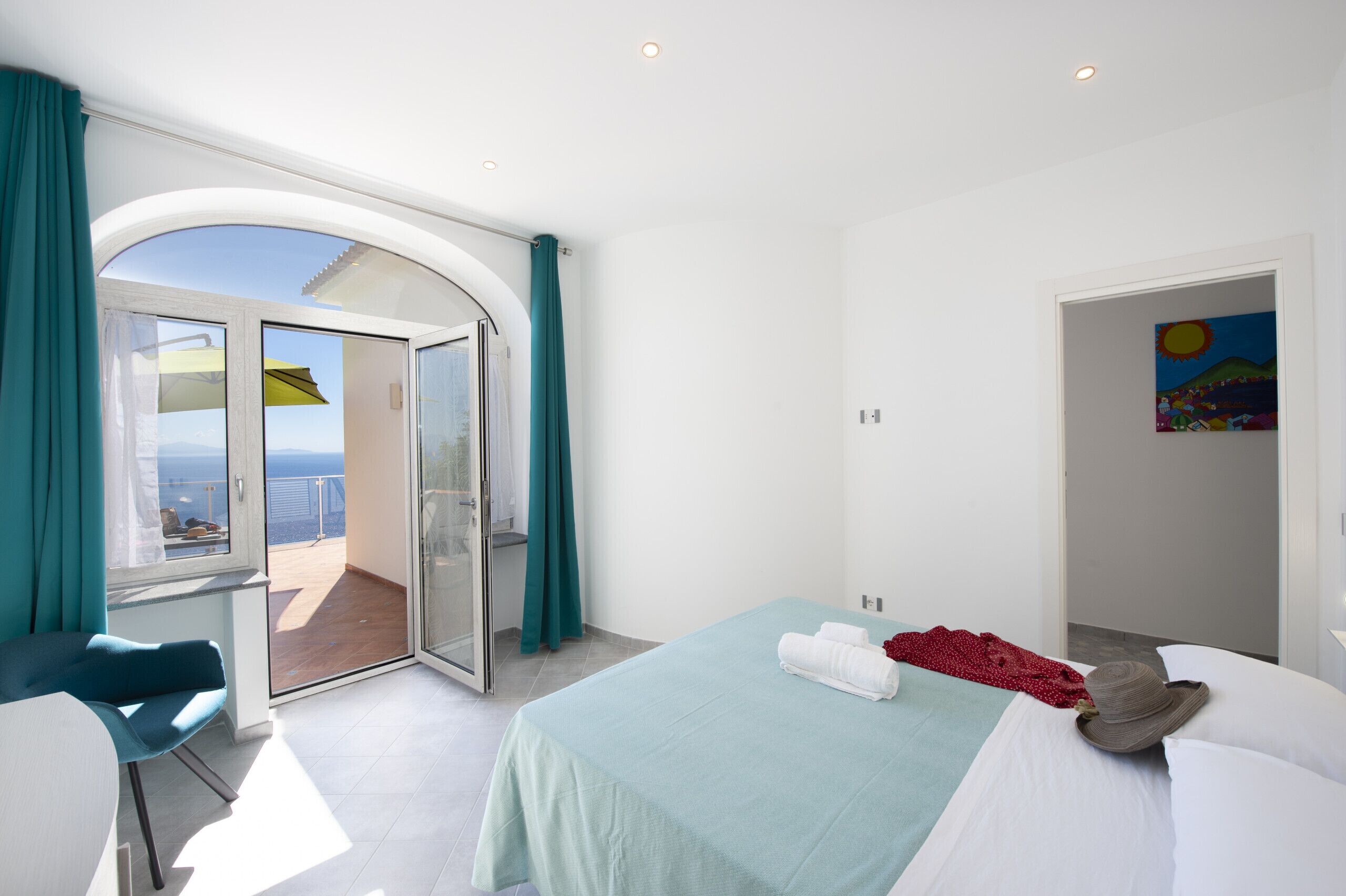 2 chambres, fer et planche à repasser, lit parapluie, Wi-Fi gratuit