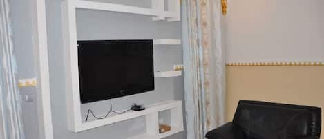 Télévision à écran plat