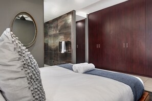 1 habitación y espacio para trabajar con laptop 