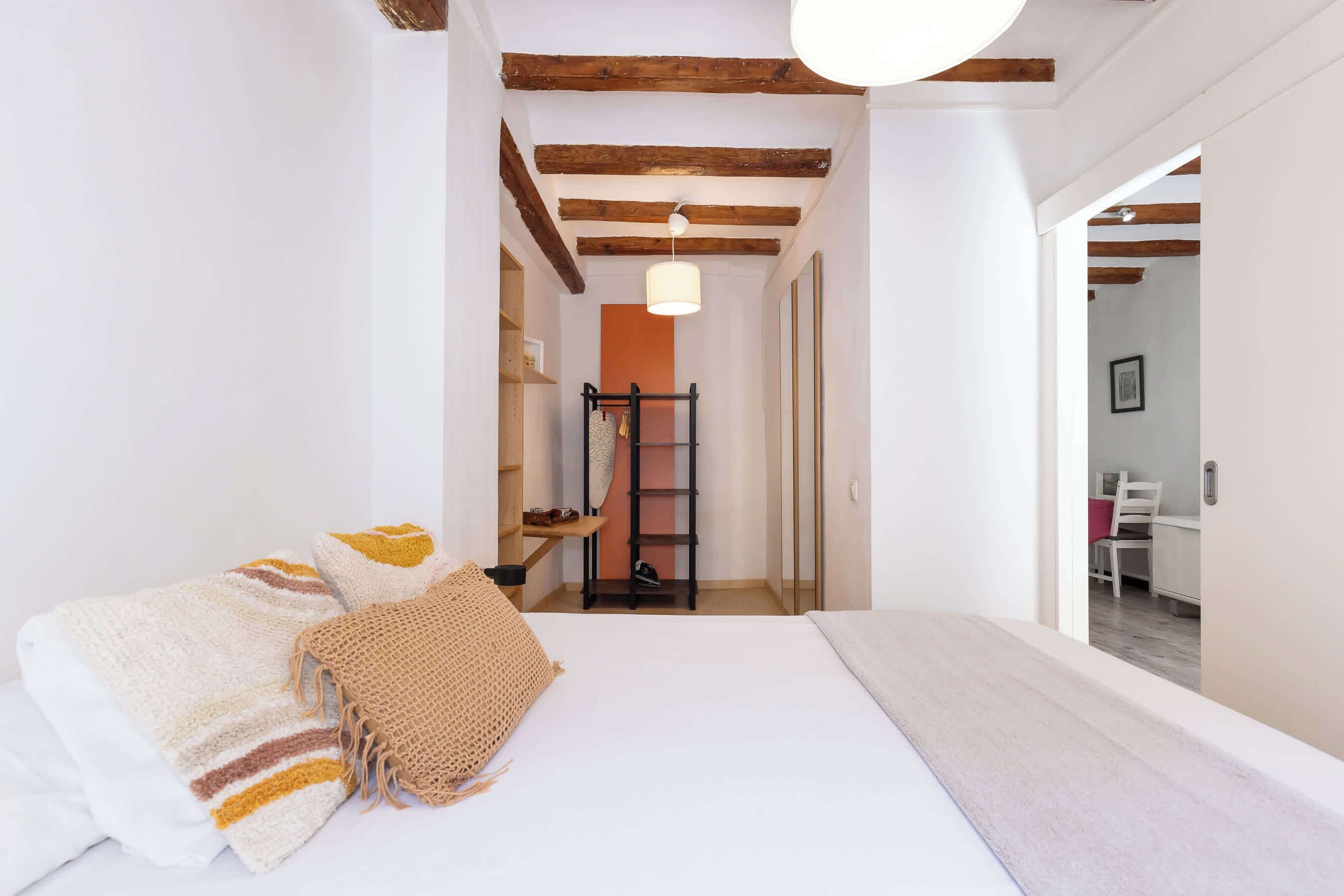 1 quarto, ferros/tábuas de passar roupa, Wi-Fi, roupa de cama