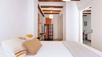 1 quarto, ferros/tábuas de passar roupa, Wi-Fi, roupa de cama
