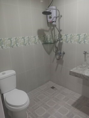 Bathroom - Airport Hotel Clark (Mabalacat City)