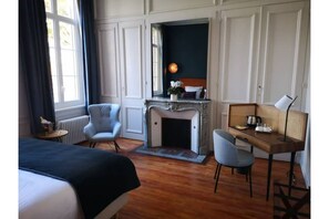 6 Schlafzimmer, Schreibtisch, Bügeleisen/Bügelbrett, kostenloses WLAN