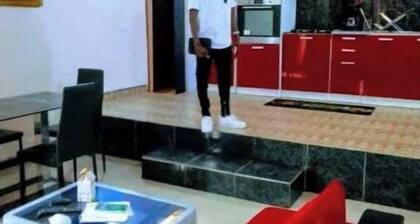 Ebolowa : Appartement Vacance 3 Pieces