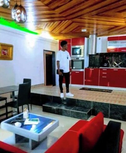 Ebolowa : Appartement Vacance 3 Pieces