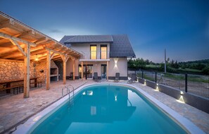 Pool - Lovely home in Plaski with sauna (Plaski)