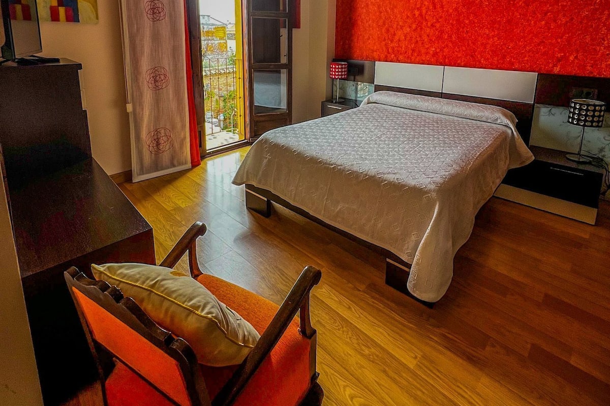 Habitación estándar | Decoración individual y mobiliario individual