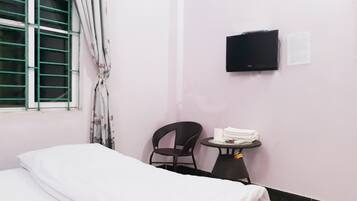 책상, 노트북 작업 공간, 무료 WiFi, 침대 시트