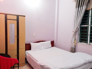 Habitación doble Deluxe | Escritorio, espacio para trabajar con laptop y wifi gratis 