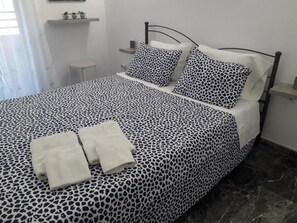 1 Schlafzimmer, Bügeleisen/Bügelbrett, kostenloses WLAN, Bettwäsche